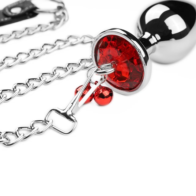 METAL PLUG RED GEMSTONE AND LEASH