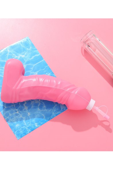 Penis Shape Drinking Bottle 600 ml